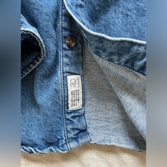 The Clark Denim Shirt - Picture 4 of 5